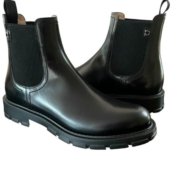 Salvatore Ferragamo Men's Black Gancini Icon Pull-on Chelsea Boots Size 11 E NEW - Picture 1 of 13